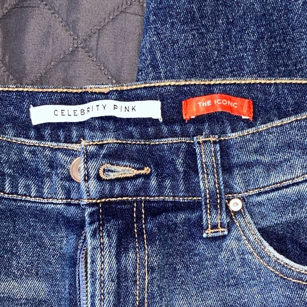 FASHION NOVA MOM JEANS